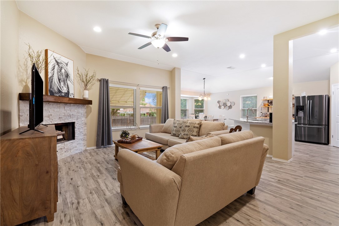 16708 Chamonix Terrace Round Rock, TX 78681 - Photo 6 of 28