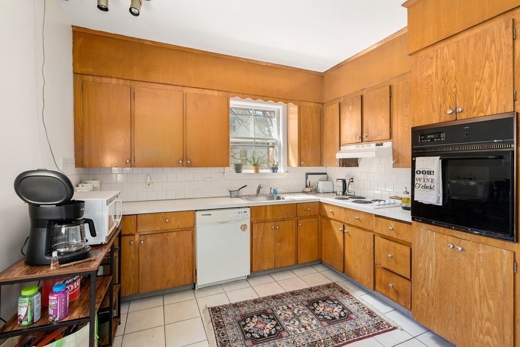 190 Walnut Street Newton, MA 02460 - Photo 14 of 23