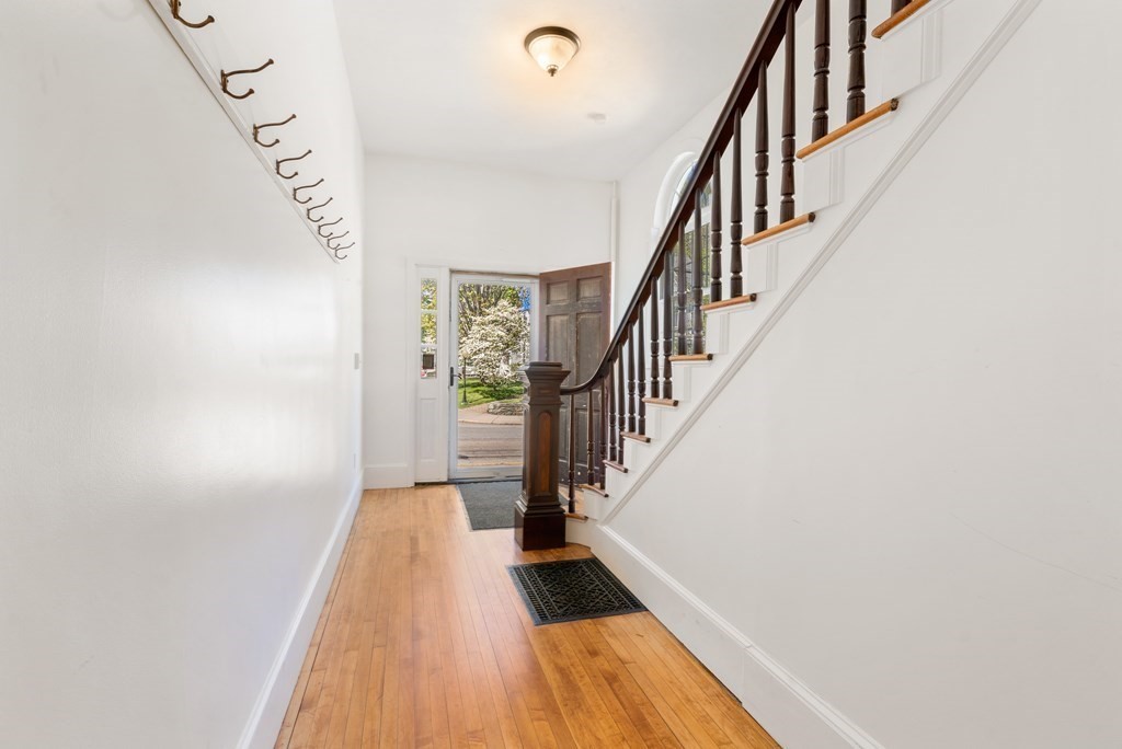 190 Walnut Street Newton, MA 02460 - Photo 3 of 23