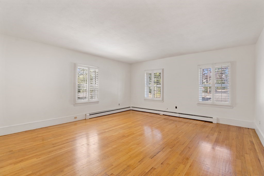 190 Walnut Street Newton, MA 02460 - Photo 4 of 23