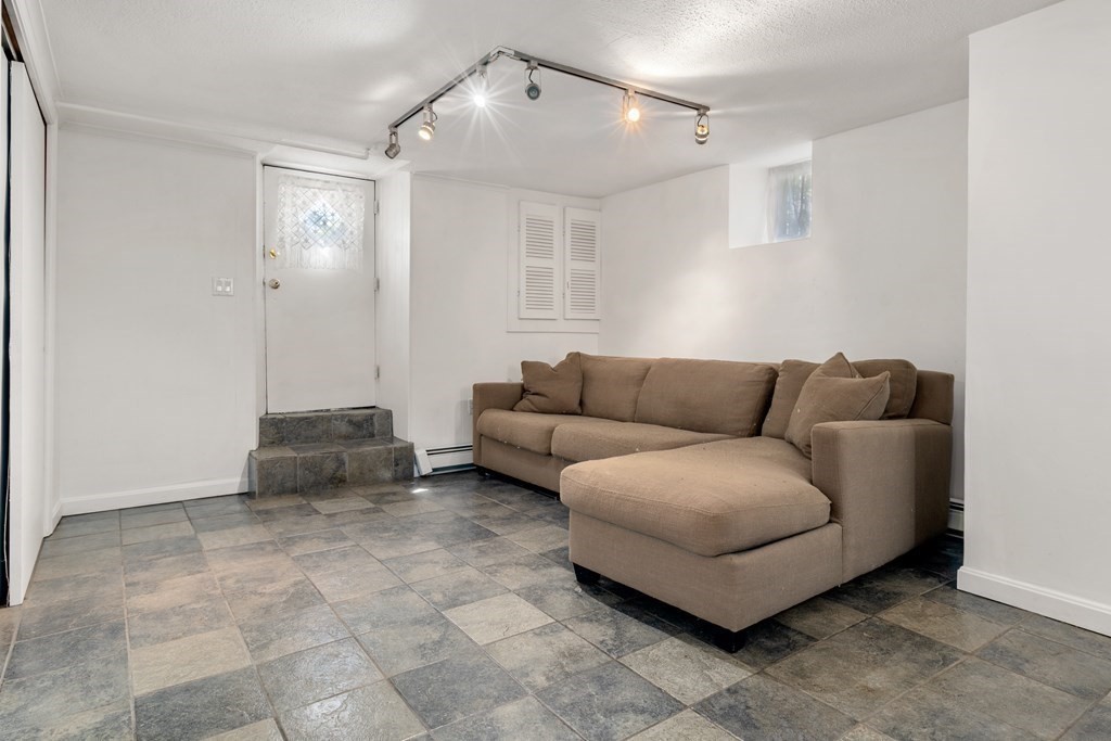 190 Walnut Street Newton, MA 02460 - Photo 10 of 23