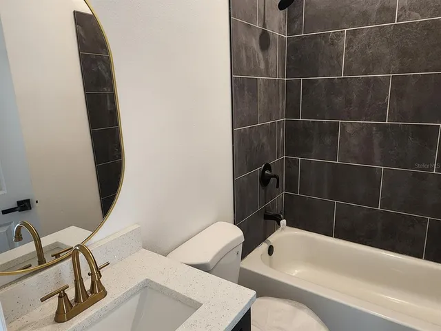 $1,950 | 109 Doctor Martin Luther King Junior Boulevard, Unit B, Lake Wales, FL 33853