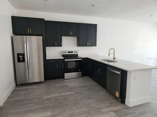 $1,950 | 109 Doctor Martin Luther King Junior Boulevard, Unit B, Lake Wales, FL 33853