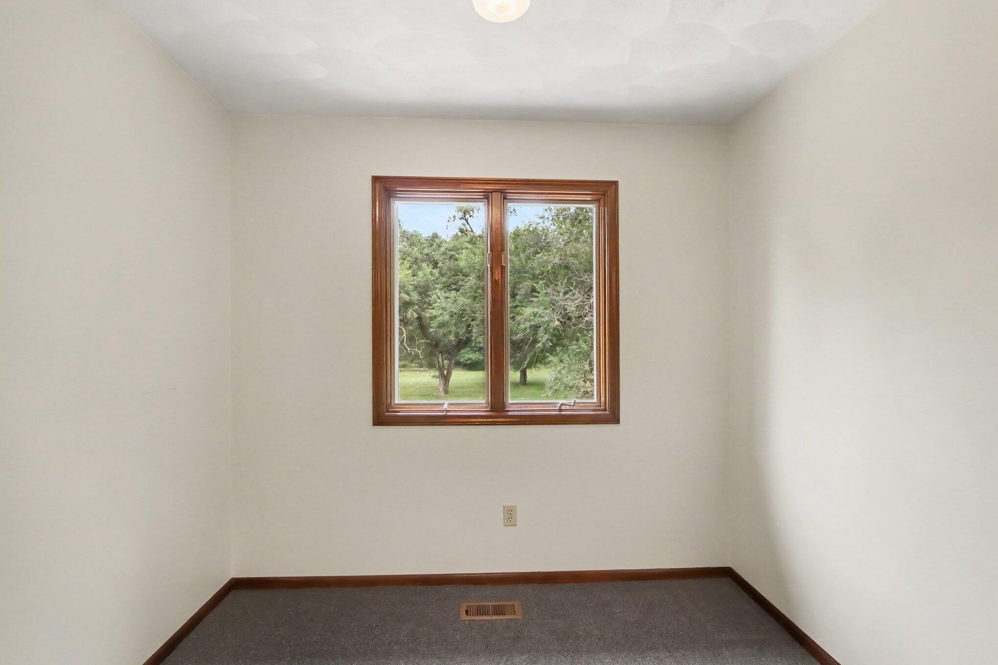 604 Flower Street Three Rivers, MI 49093 - Photo 23 of 39 021_file_8190