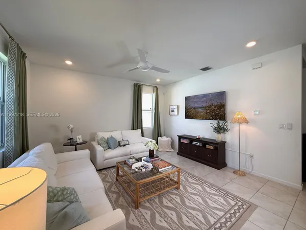$3,500 | 13233 Southwest 272nd Street, Homestead, FL 33032