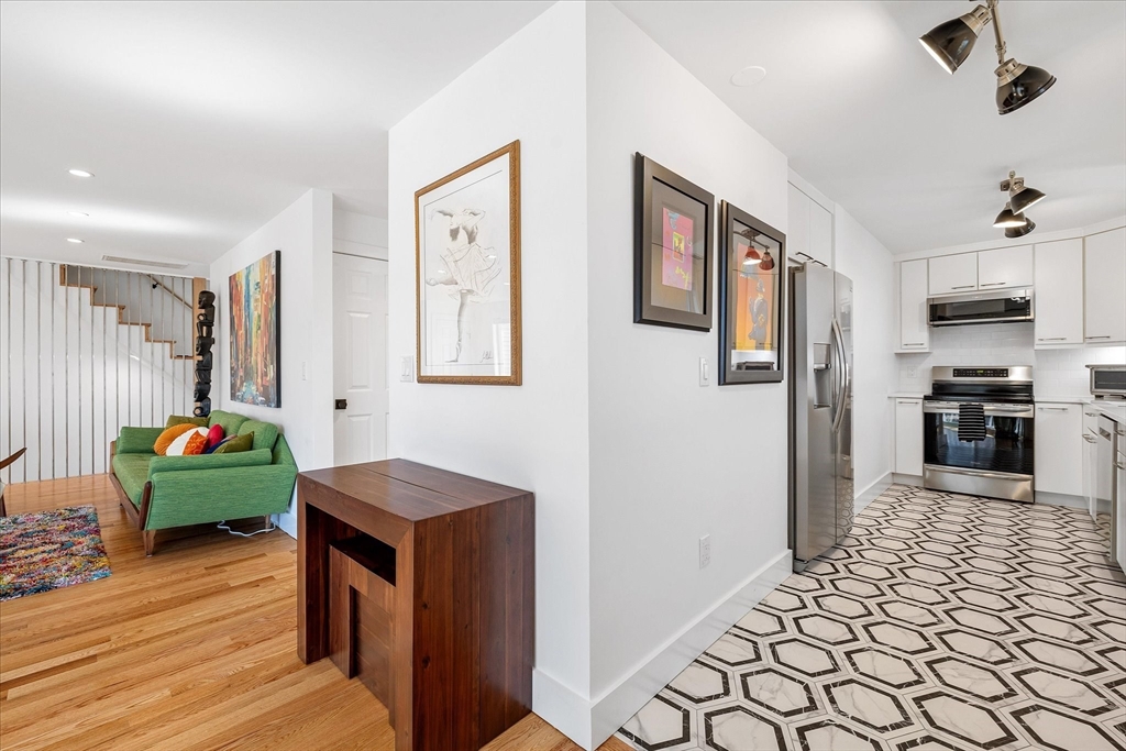 69 Pointe Rok Drive, Unit 69 Worcester, MA 01604 - Photo 11 of 39 Gallery Image 11
