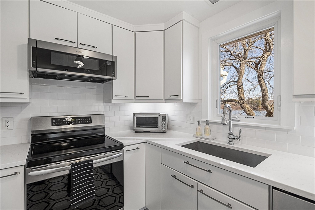 69 Pointe Rok Drive, Unit 69 Worcester, MA 01604 - Photo 14 of 39 Gallery Image 14