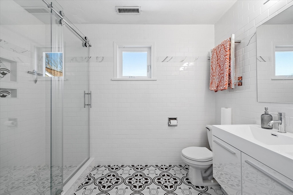 69 Pointe Rok Drive, Unit 69 Worcester, MA 01604 - Photo 21 of 39 Gallery Image 21