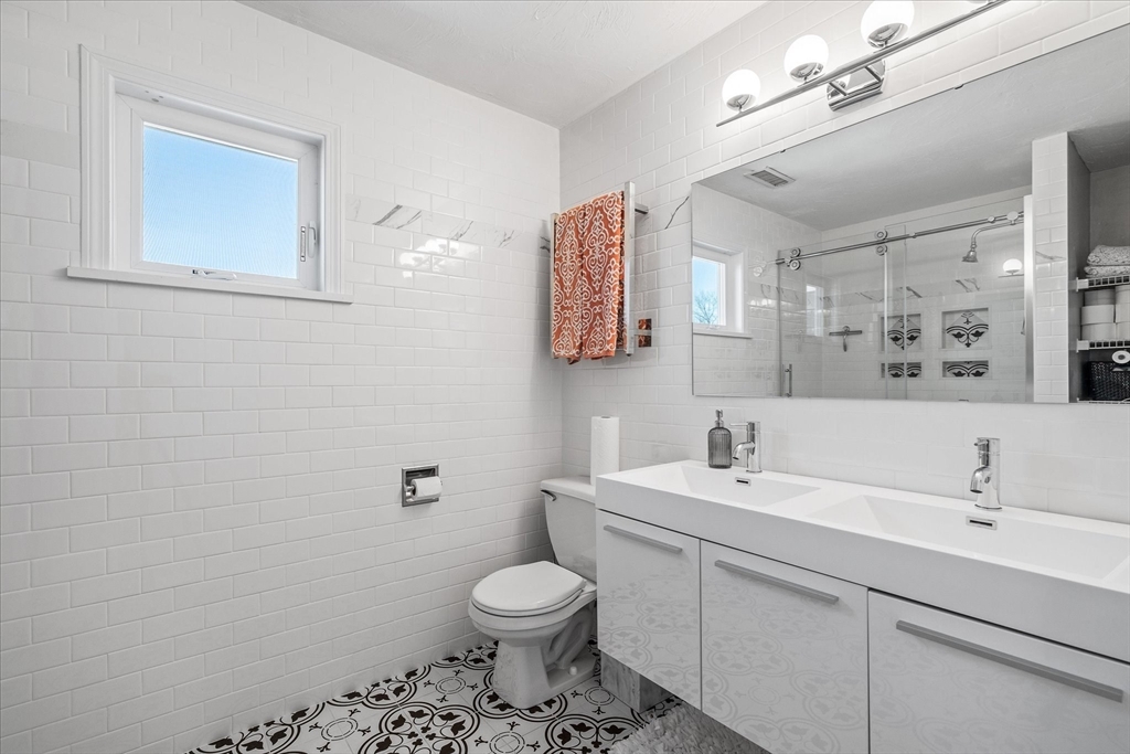 69 Pointe Rok Drive, Unit 69 Worcester, MA 01604 - Photo 22 of 39 Gallery Image 22