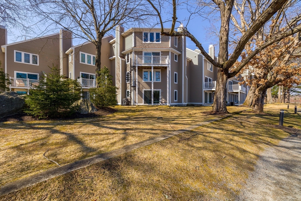 69 Pointe Rok Drive, Unit 69 Worcester, MA 01604 - Photo 27 of 39 Gallery Image 27