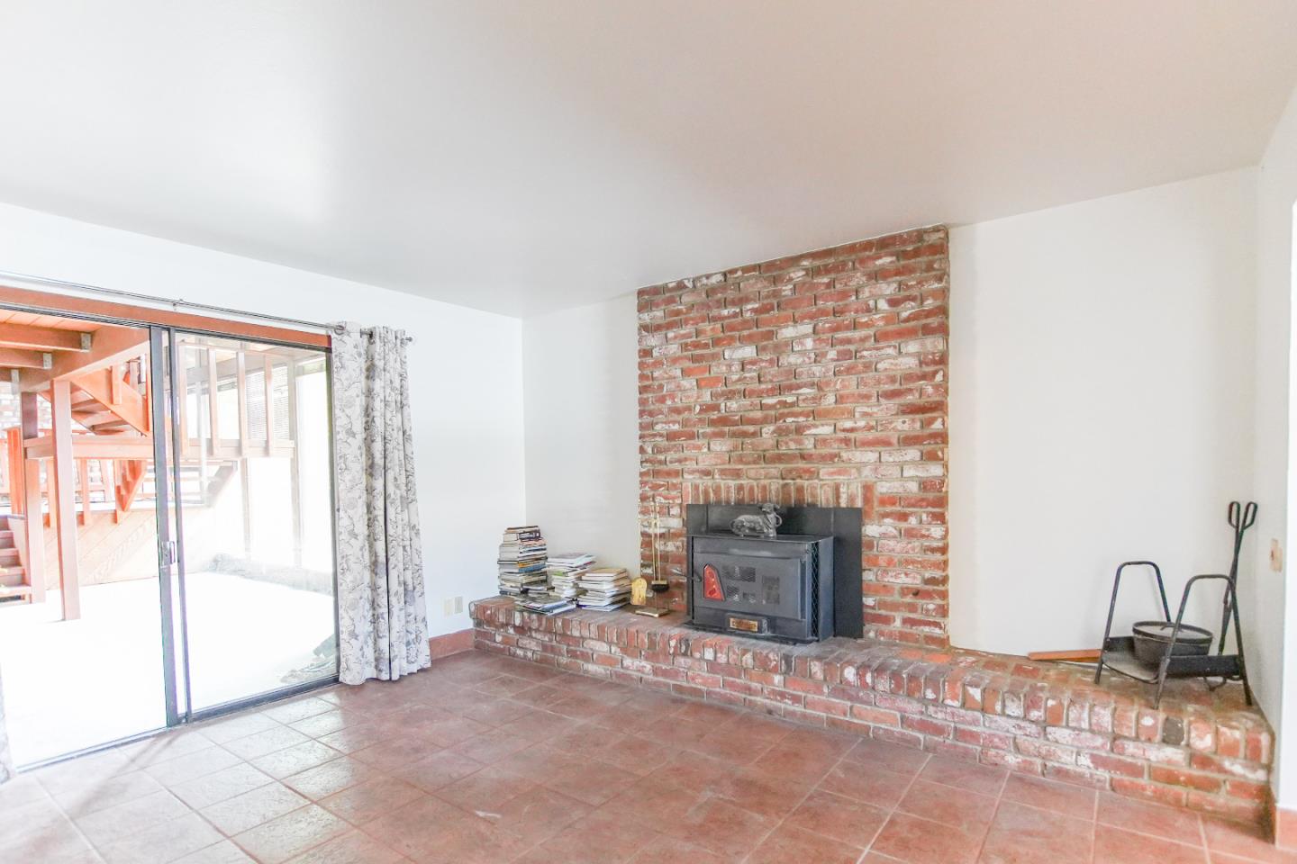920 Riverside Road Hollister, CA 95023 - Photo 12 of 52 Gallery Image 12
