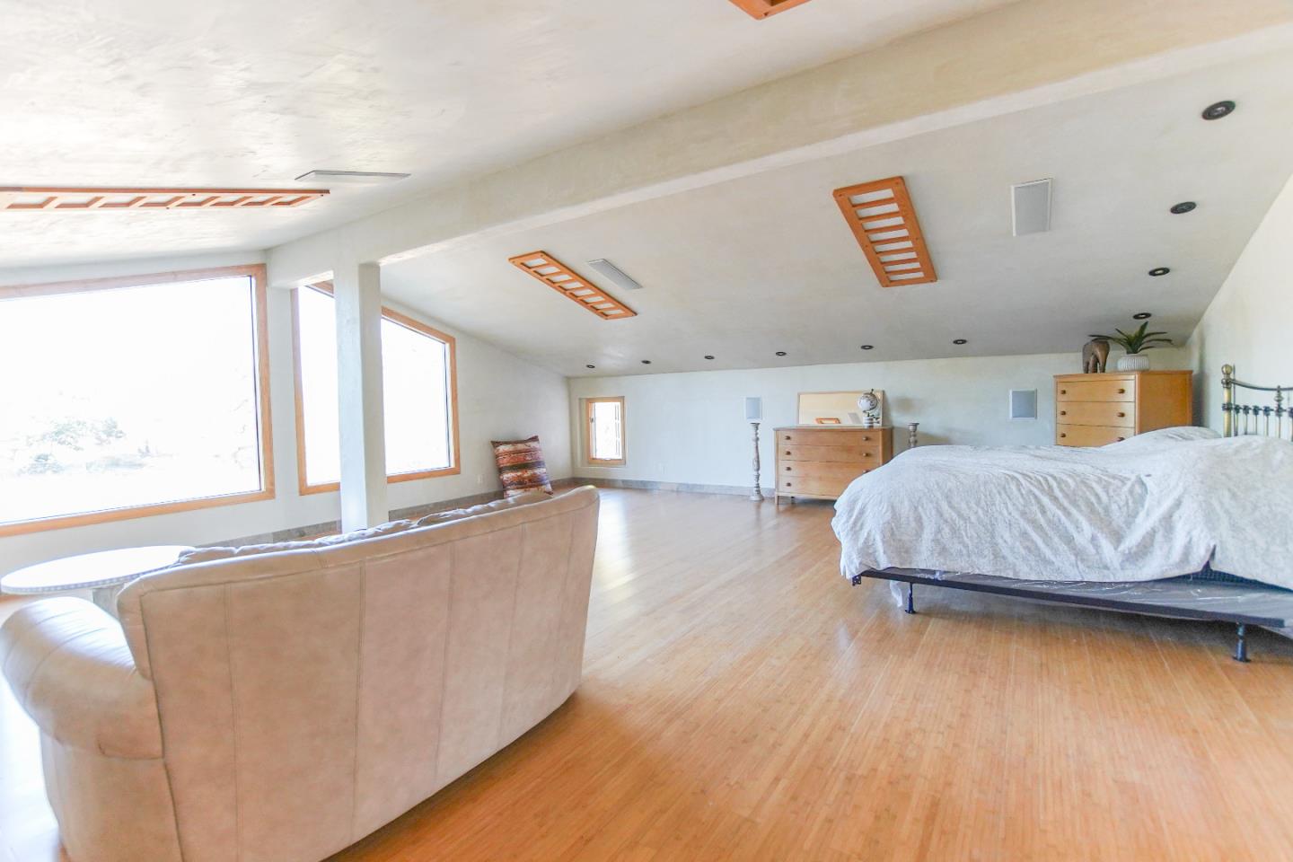 920 Riverside Road Hollister, CA 95023 - Photo 40 of 52 Gallery Image 40
