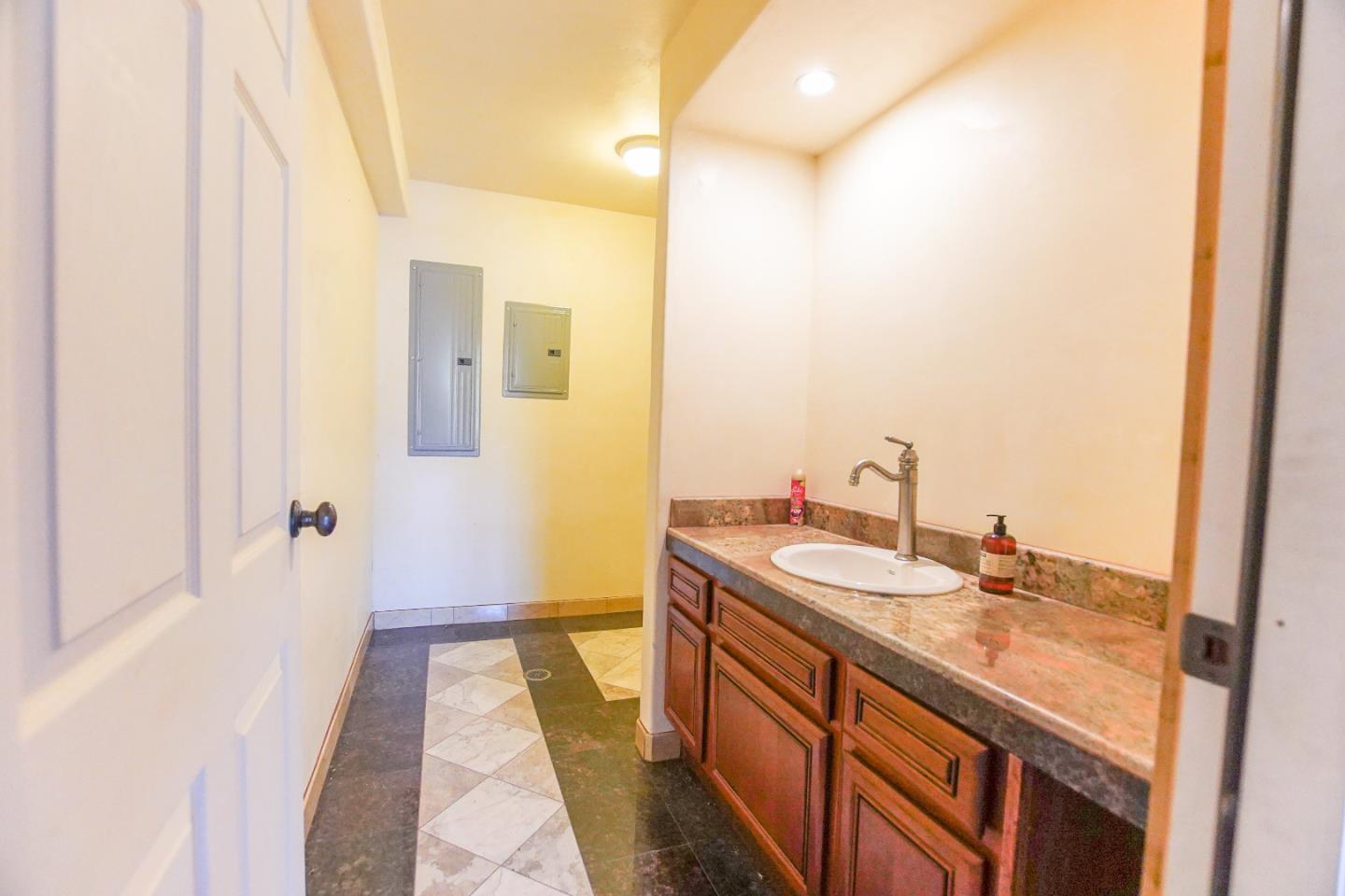 920 Riverside Road Hollister, CA 95023 - Photo 50 of 52 Gallery Image 50