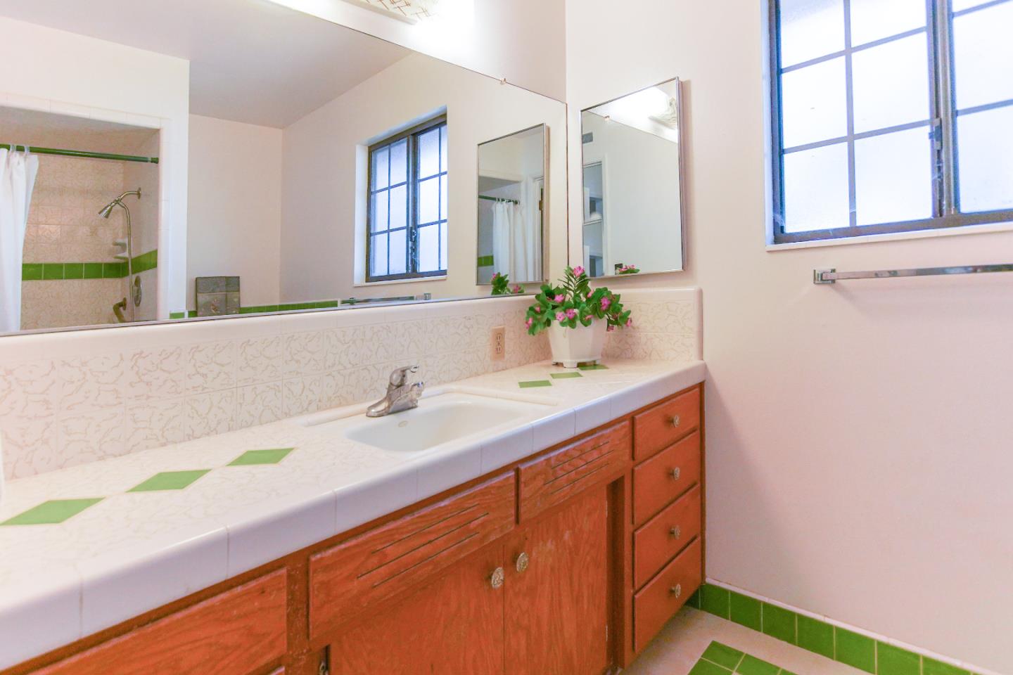 920 Riverside Road Hollister, CA 95023 - Photo 10 of 52 Gallery Image 10