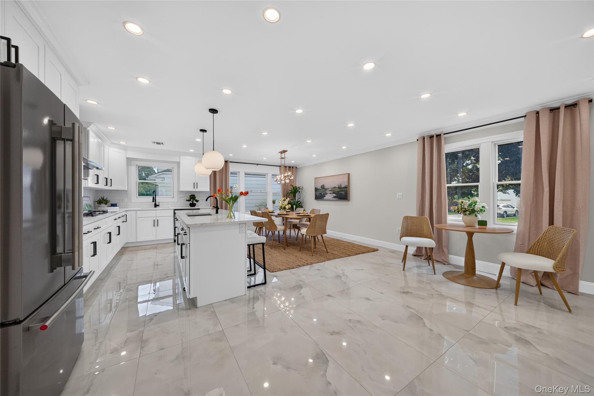 2 Circle Drive Syosset, NY 11791 - Photo 9 of 41 Gallery Image 9