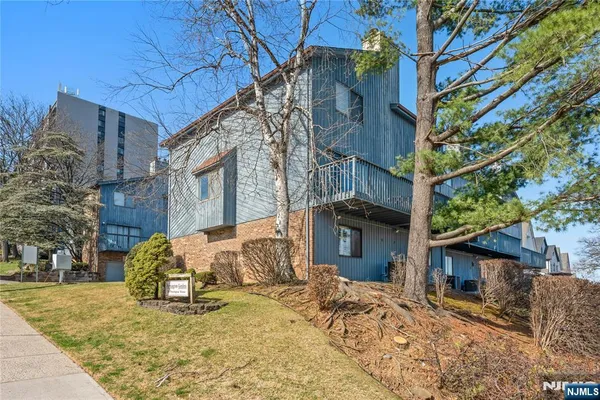 $395,000 | 114 Pennington Avenue, Unit 20, Passaic, NJ 07055