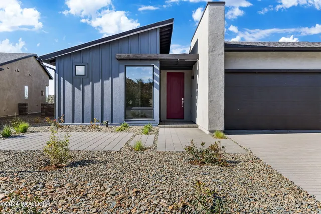 a view of outdoor space