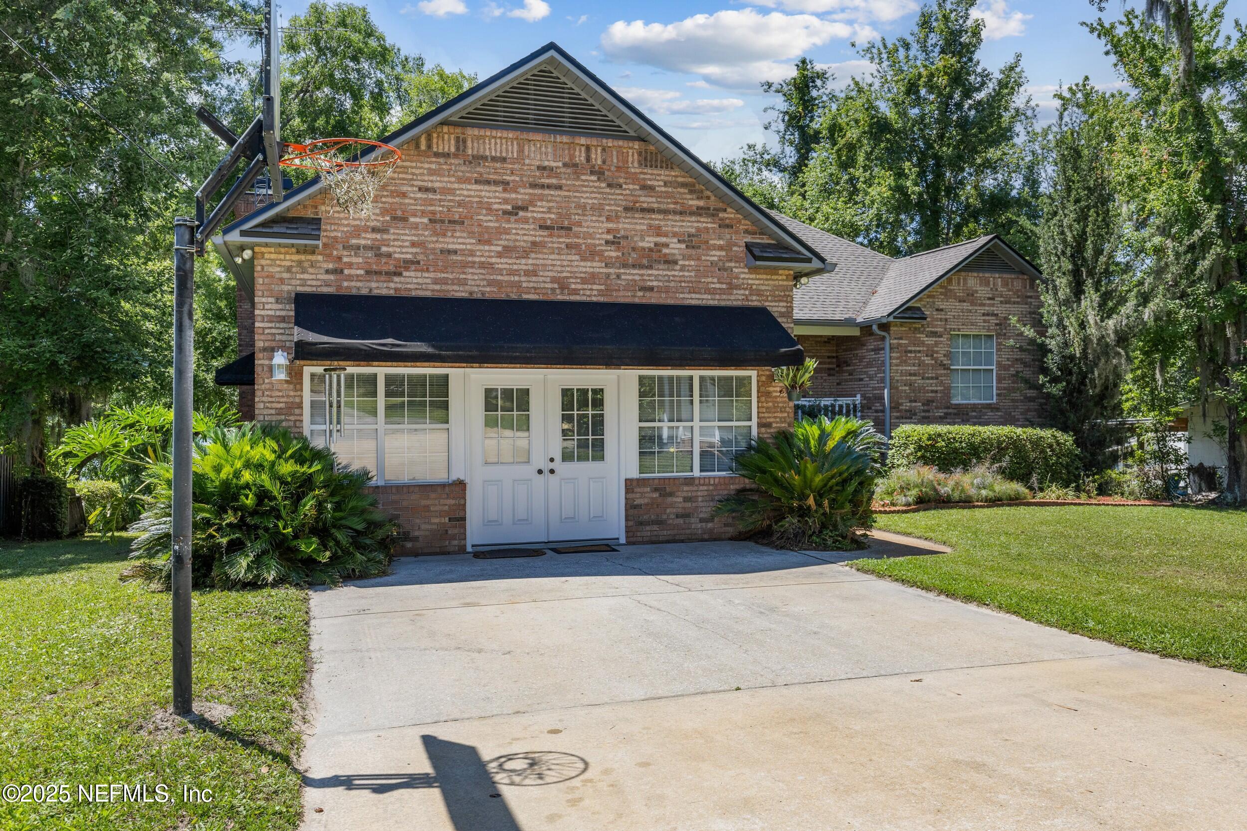 8485 Lilly Lake Road Melrose, FL 32666 - Photo 39 of 44 Roadside