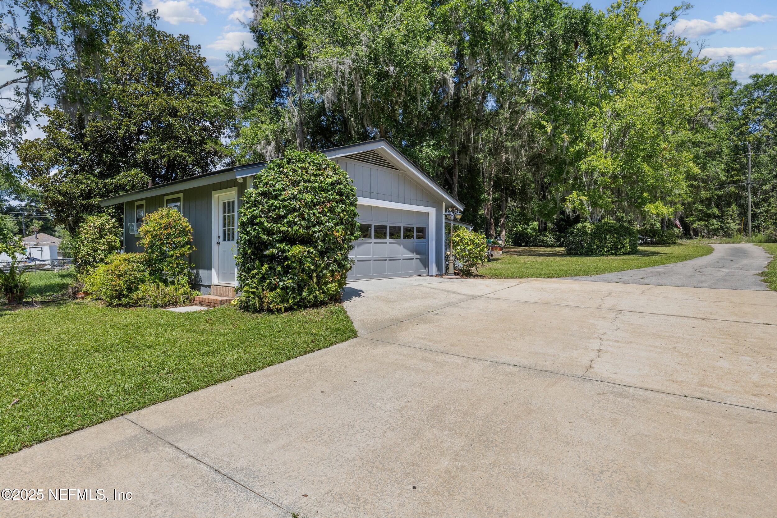8485 Lilly Lake Road Melrose, FL 32666 - Photo 41 of 44 Detached Garage