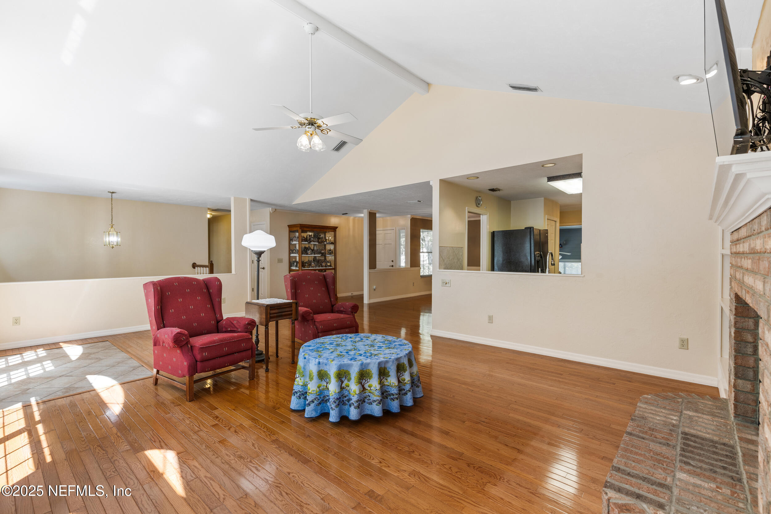 8485 Lilly Lake Road Melrose, FL 32666 - Photo 8 of 44 Main Living Room