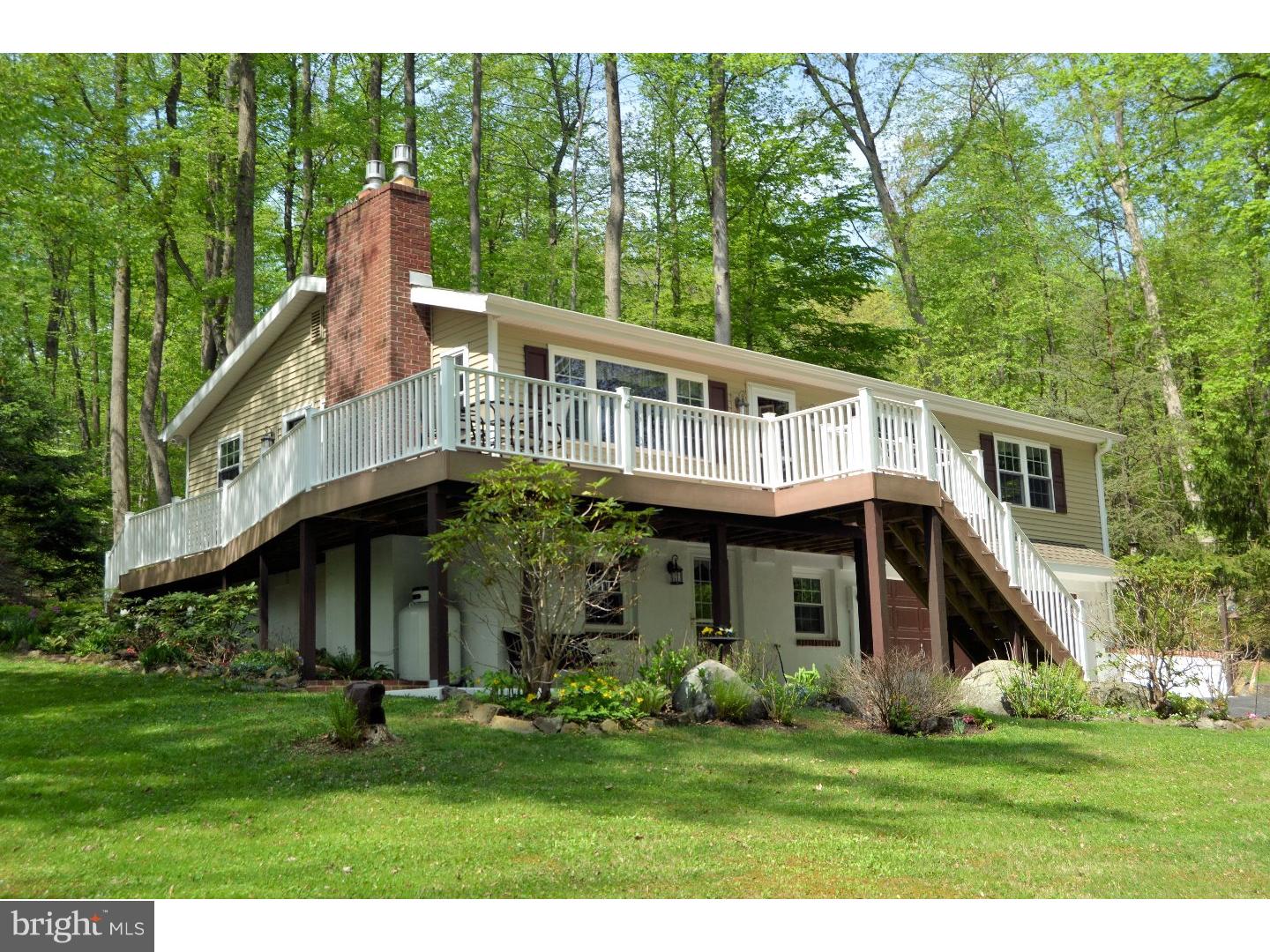 2459 Jones Road Pottstown, PA 19465 - Photo 2 of 25