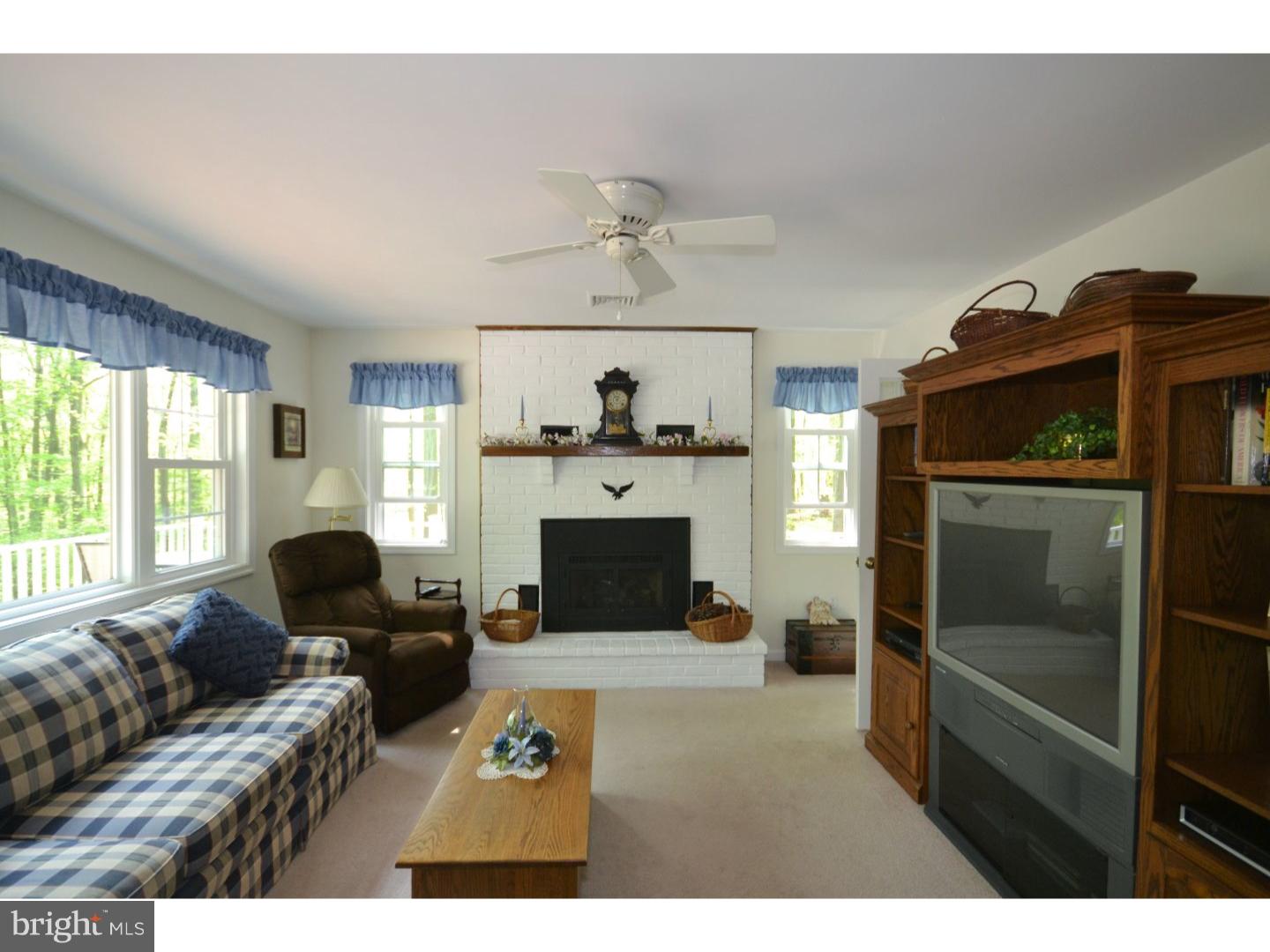 2459 Jones Road Pottstown, PA 19465 - Photo 3 of 25