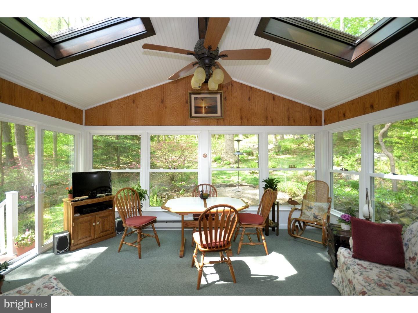 2459 Jones Road Pottstown, PA 19465 - Photo 6 of 25
