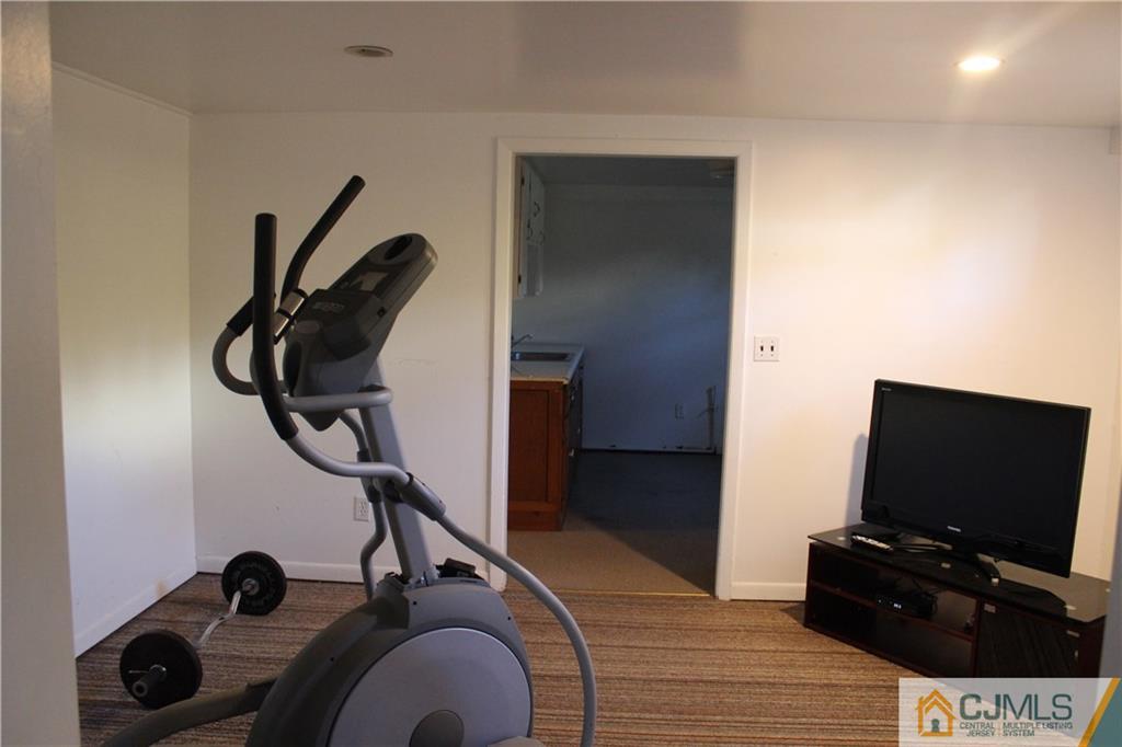 528 Decatur Avenue Middlesex, NJ 08846 - Photo 16 of 16 Gallery Image 16