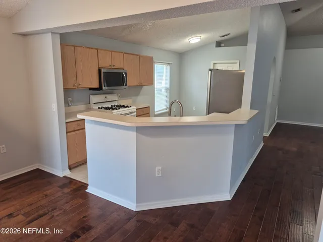 $2,300 | 1945 Millington Lane, Jacksonville, FL 32246