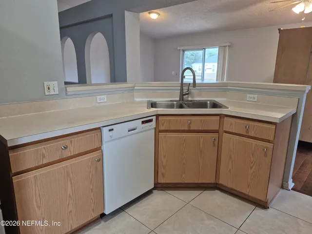 $2,300 | 1945 Millington Lane, Jacksonville, FL 32246