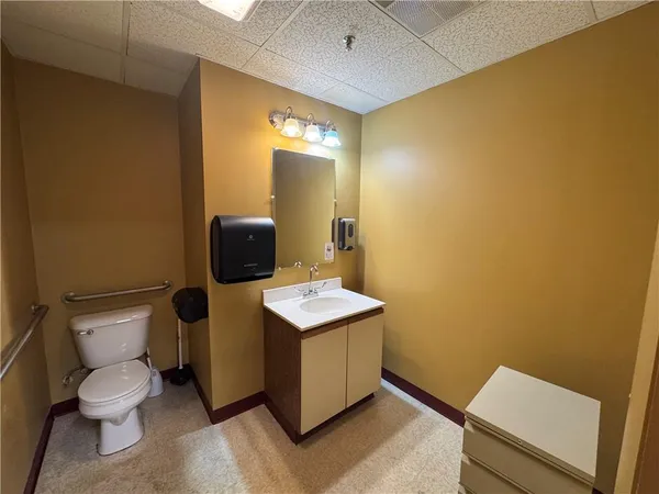 $3,500 | 665 Philadelphia Street, Unit 100, Indiana, PA 15701