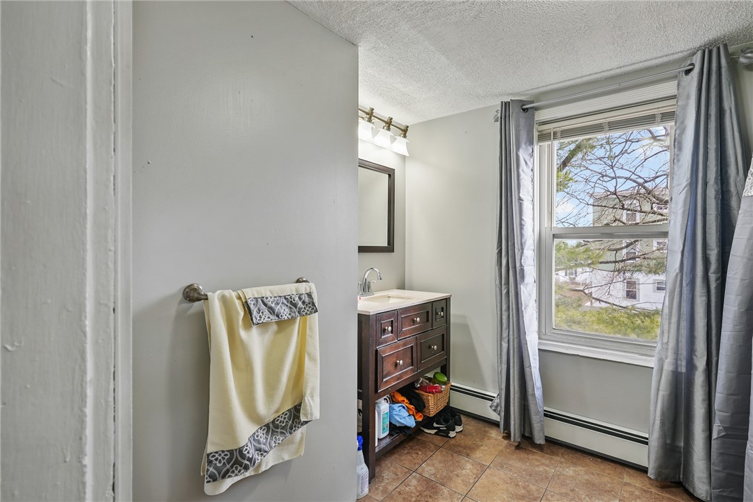 49 Ash Street Pawtucket, RI 02860 - Photo 27 of 49