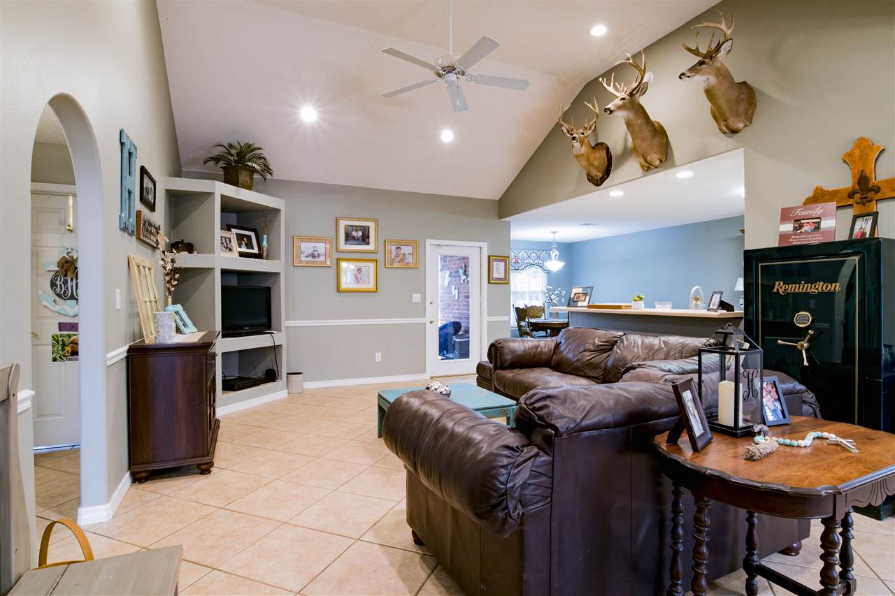 11108 Starling Court Lillian, AL 36549 - Photo 3 of 24