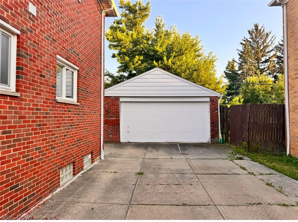 2907 Snow Road, Unit UP Cleveland, OH 44134 - Photo 19 of 19 View of detached garage