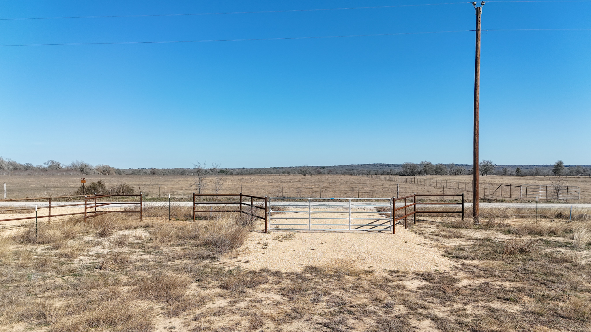 8200 Old Colony Line Road Dale, TX 78616 - Photo 2 of 9 a view of an ocean beach