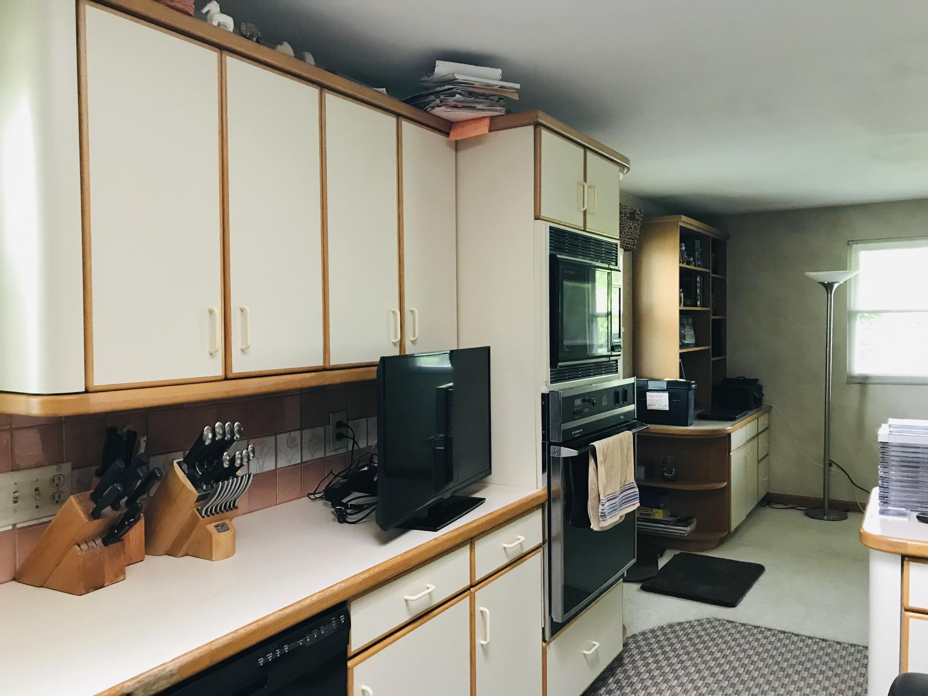 2021 Old Coach Road Springfield, OH 45505 - Photo 22 of 41