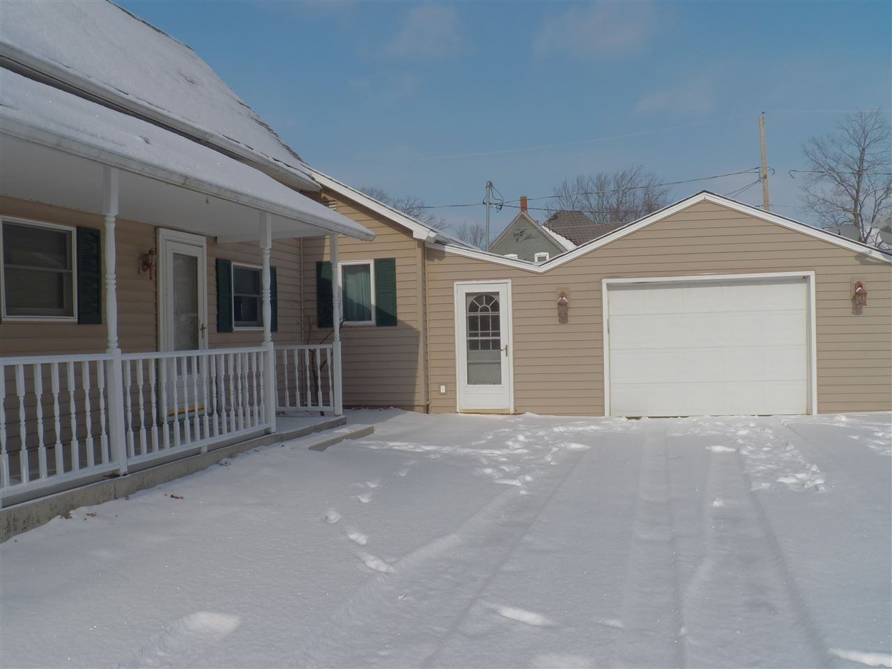 418 West Johns Street Decatur, IN 46733 - Photo 3 of 36