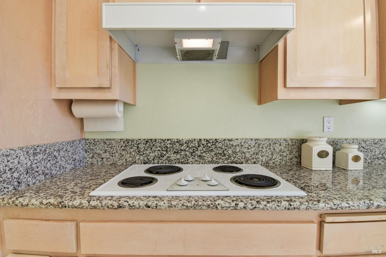 6571 Pine Valley Drive Santa Rosa, CA 95409 - Photo 13 of 34