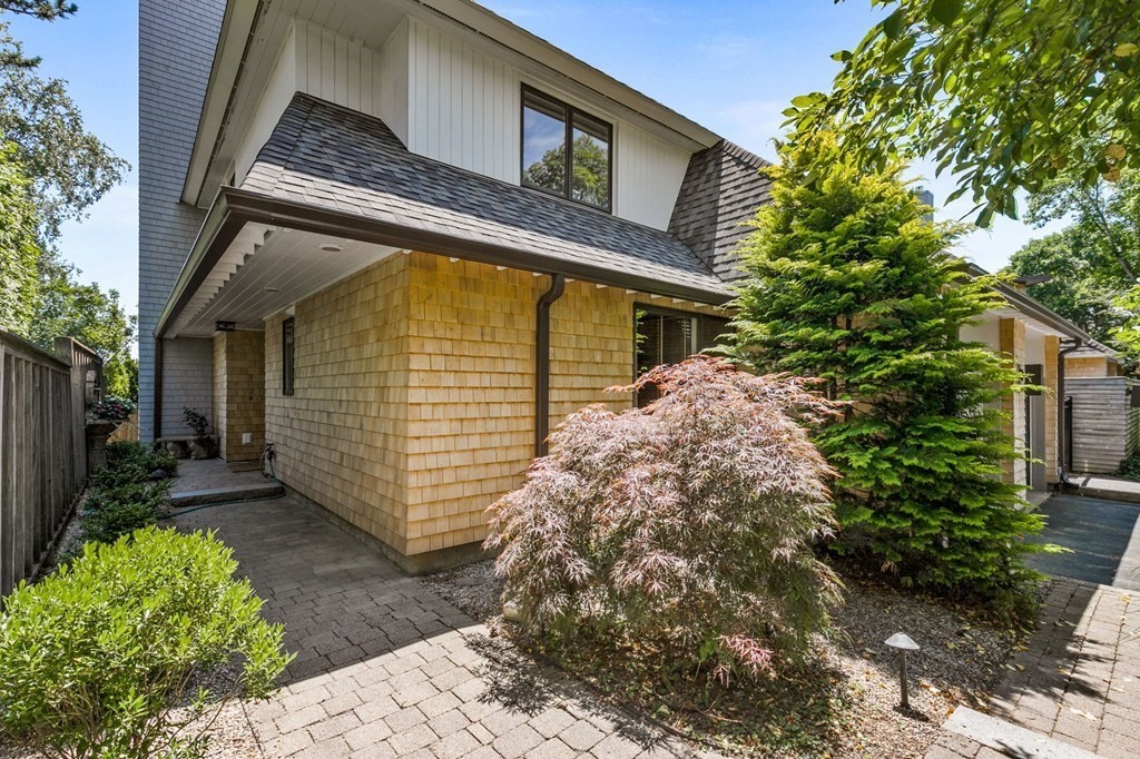 21 Ladds Way, Unit 21 Scituate, MA 02066 - Photo 2 of 39