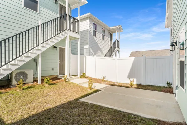 $1,195 | 379 Arrowwood Boulevard, Unit 1, Freeport, FL 32439