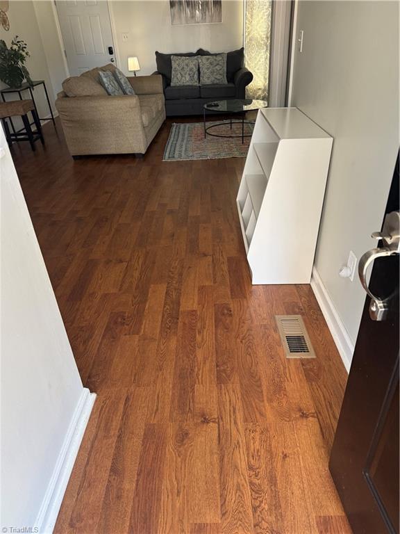 2101 Arbrook Lane High Point, NC 27265 - Photo 11 of 28