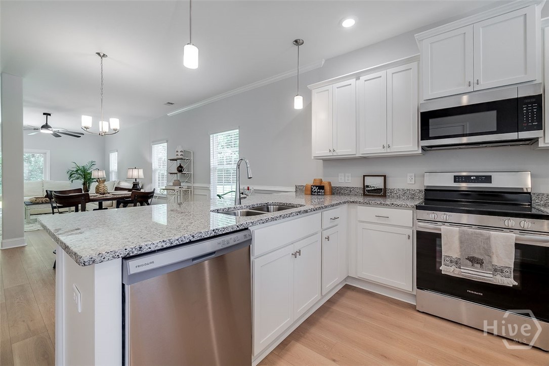 506 Gov Treutlen Circle Pooler, GA 31322 - Photo 4 of 38