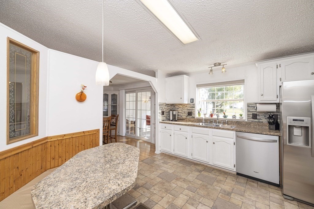 4 Amber Way Raynham, MA 02767 - Photo 12 of 41 Gallery Image 12