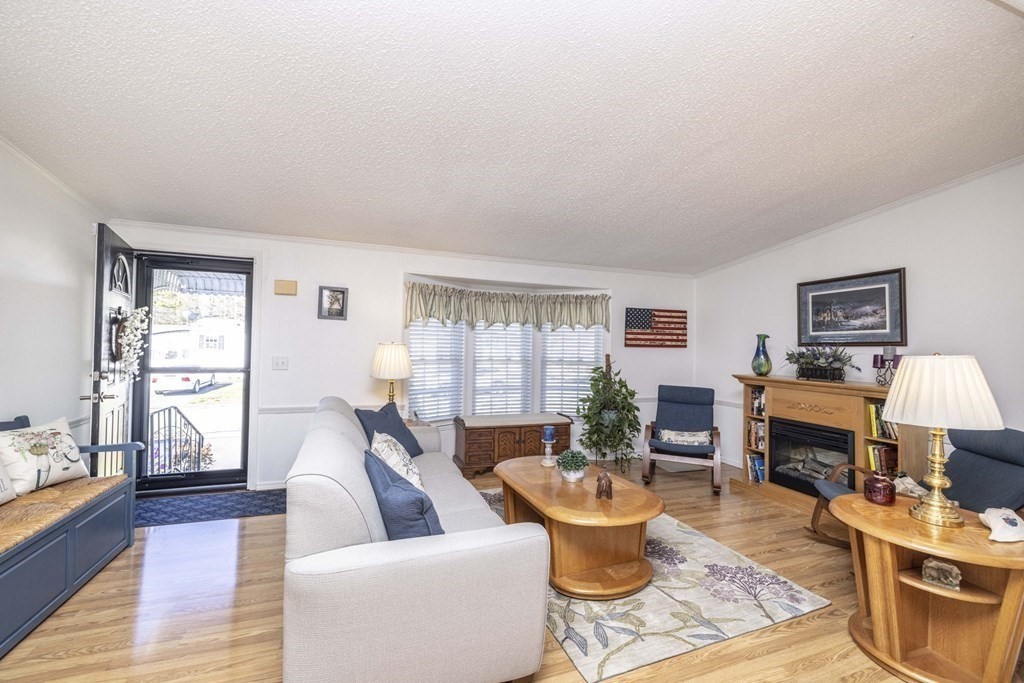 4 Amber Way Raynham, MA 02767 - Photo 5 of 41 Gallery Image 5