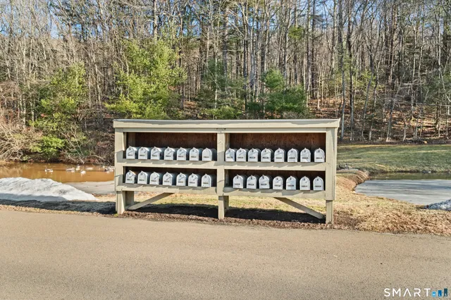 $225,000 | 42 Saginaw Trail, Unit 42, Guilford, CT 06437