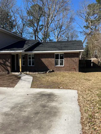 $1,400 | 137 Susan Drive, Unit A, Summerville, SC 29485