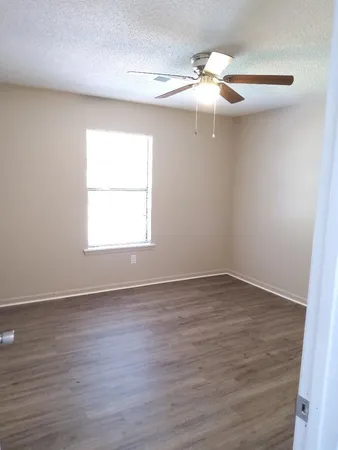 $1,400 | 137 Susan Drive, Unit A, Summerville, SC 29485