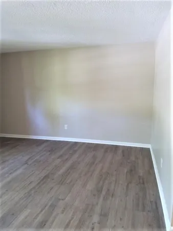 $1,400 | 137 Susan Drive, Unit A, Summerville, SC 29485