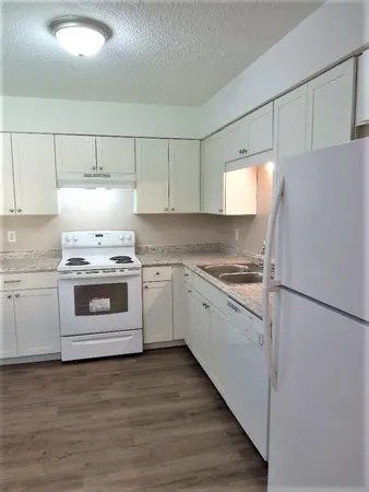 $1,400 | 137 Susan Drive, Unit A, Summerville, SC 29485