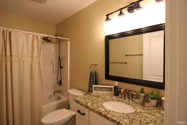 $359,500 | 2518 West Susan Drive, Princeton, IN 47670